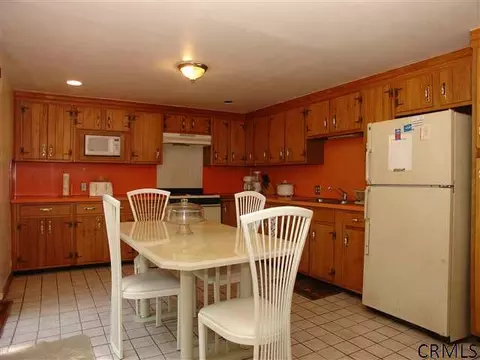 971 Maple Ave, Schenectady, NY 12307 photo 5