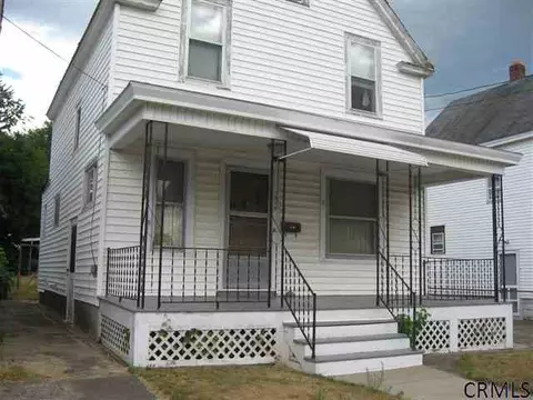 873 Thompson St, Schenectady, NY 12306 photo 1