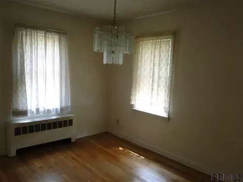 10 Elliott Ave, Schenectady, NY 12304 photo 6