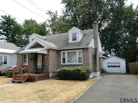 10 Elliott Ave, Schenectady, NY 12304 photo 1