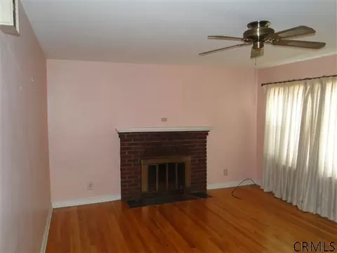 10 Elliott Ave, Schenectady, NY 12304 photo 4