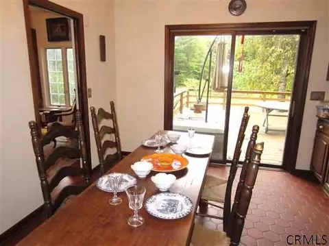 140 Appleton Rd, Rexford, NY 12148 photo 9
