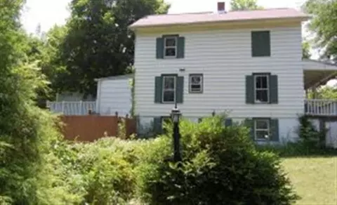 32 Chatham St, Kinderhook, NY 12106 photo 2