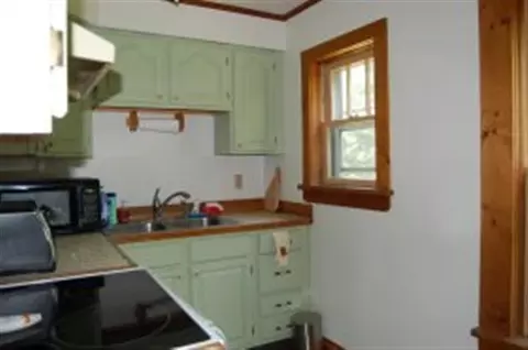 32 Chatham St, Kinderhook, NY 12106 photo 4