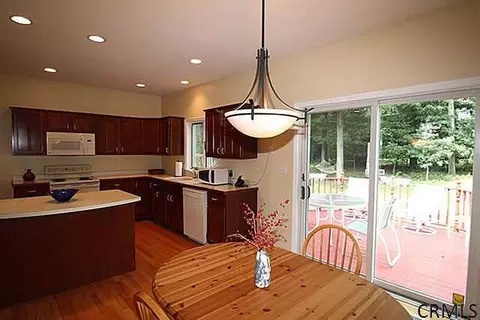 6 Gullane Dr, Slingerlands, NY 12159 photo 6
