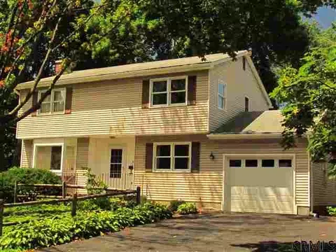 22 Glenwood St, Albany, NY 12203 photo 1