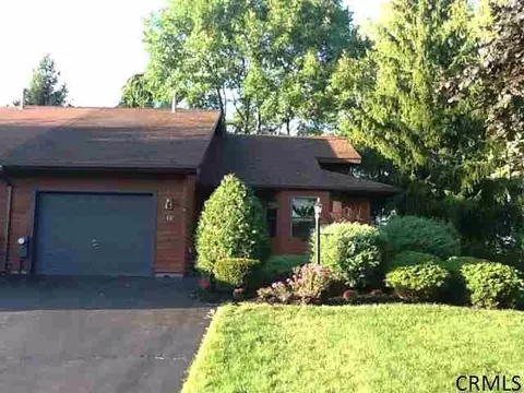 12 Rugby Rd, Slingerlands, NY 12159 photo 1