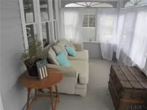 1537 Dewitt St, Schenectady, NY 12303 photo 2