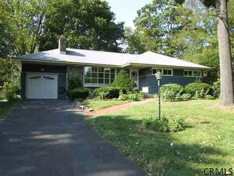 219 Winne Rd, Delmar, NY 12054 photo 2