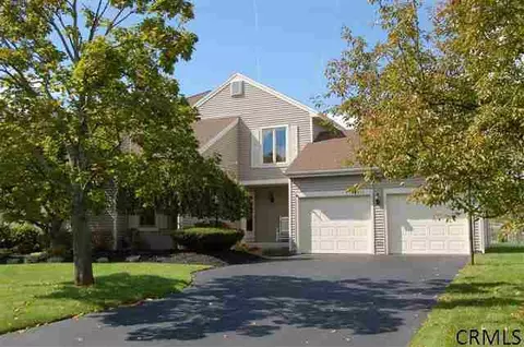 234 Walnut Ln, Guilderland, NY 12084 photo 1