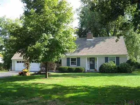 4 Rose Ct, Delmar, NY 12054 photo 1