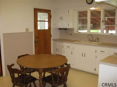 170 Eastholm Rd, Schenectady, NY 12304 photo 6