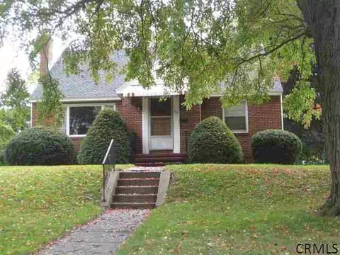 170 Eastholm Rd, Schenectady, NY 12304 photo 1