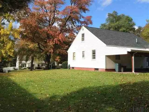 170 Eastholm Rd, Schenectady, NY 12304 photo 2