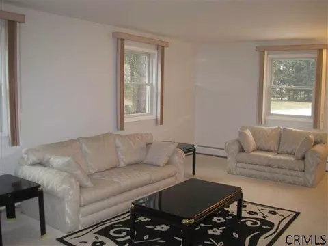 4 Chango Dr, Ballston Lake, NY 12019 photo 6