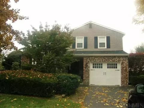 47 Windmill Dr, Glenmont, NY 12077 photo 1