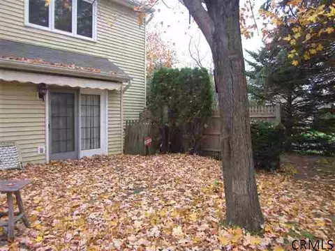 1 Standish Dr, Glenmont, NY 12077 photo 14