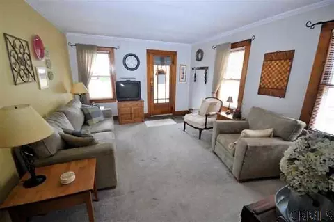 21 Oneida St, Glens Falls, NY 12801 photo 5