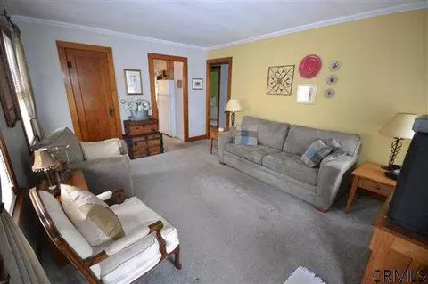 21 Oneida St, Glens Falls, NY 12801 photo 4