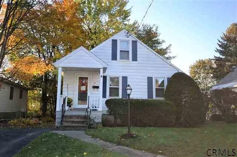 21 Oneida St, Glens Falls, NY 12801 photo 1