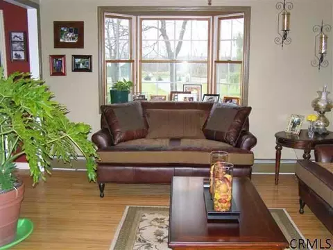 534 Wemple Rd, Glenmont, NY 12077 photo 4