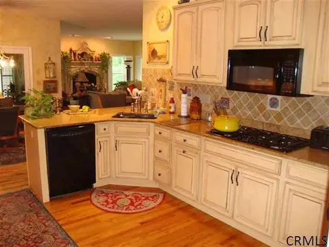 52 Font Grove Rd, Slingerlands, NY 12159 photo 3