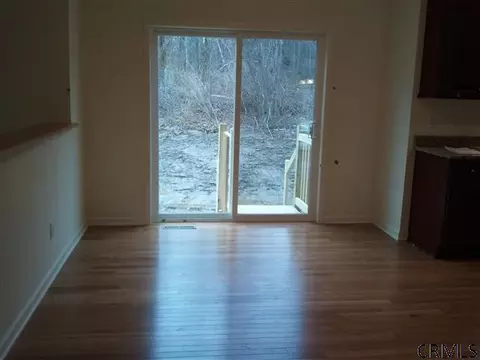 9 Ridgewood Dr, Halfmoon, NY 12118 photo 4