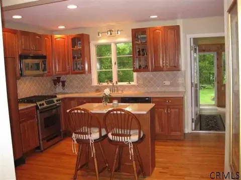 153 Murray Ave, Delmar, NY 12054 photo 3