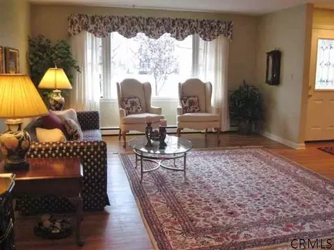 153 Murray Ave, Delmar, NY 12054 photo 4