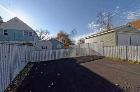 2209 William St, Schenectady, NY 12306 photo 5