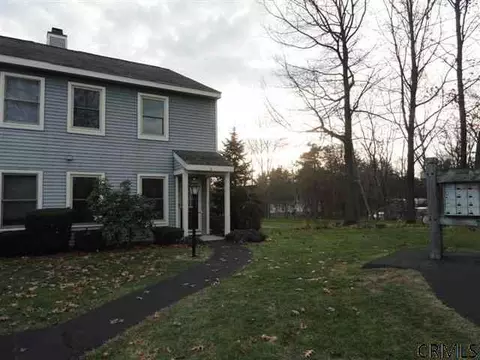 3 Putnam Ct, Clifton Park, NY 12065 photo 1