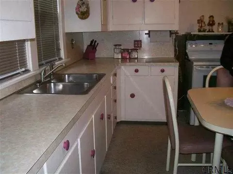 942 Harrison Ave, Schenectady, NY 12306 photo 6