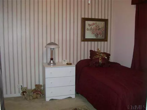 942 Harrison Ave, Schenectady, NY 12306 photo 9