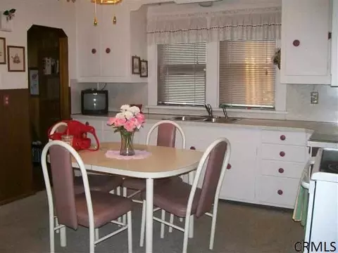 942 Harrison Ave, Schenectady, NY 12306 photo 8