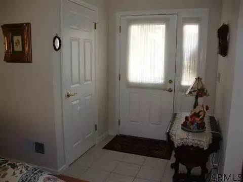17 York Rd, Glenmont, NY 12077 photo 2