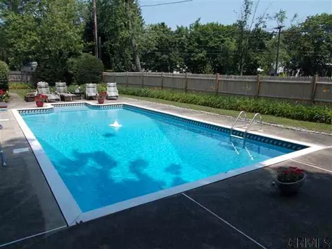 1334 Garner Ave, Schenectady, NY 12309 photo 2