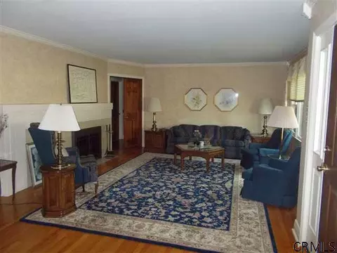 1334 Garner Ave, Schenectady, NY 12309 photo 3