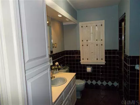 1334 Garner Ave, Schenectady, NY 12309 photo 8