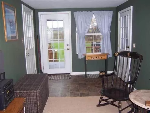 788 E Lykers Rd, Sprakers, NY 12166 photo 5