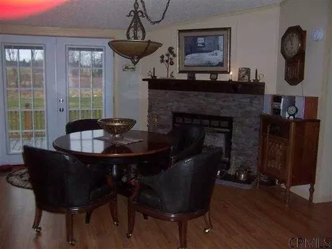788 E Lykers Rd, Sprakers, NY 12166 photo 3