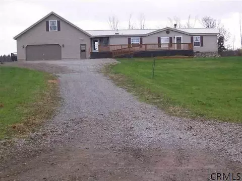 788 E Lykers Rd, Sprakers, NY 12166 photo 1