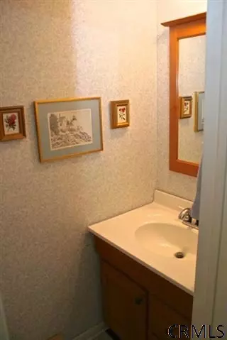7 Leaf Rd, Delmar, NY 12054 photo 9