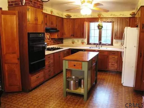 40 E Bayberry Rd, Glenmont, NY 12077 photo 8