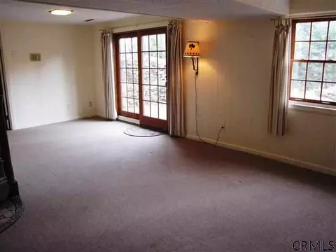 40 E Bayberry Rd, Glenmont, NY 12077 photo 12
