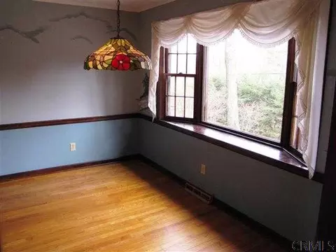40 E Bayberry Rd, Glenmont, NY 12077 photo 5