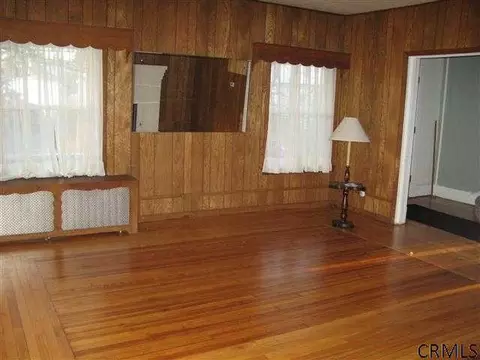 54 Marriott Ave, Schenectady, NY 12304 photo 4