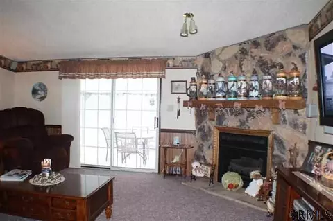 317 Smith Rd, Amsterdam, NY 12010 photo 4