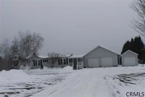 317 Smith Rd, Amsterdam, NY 12010 photo 2