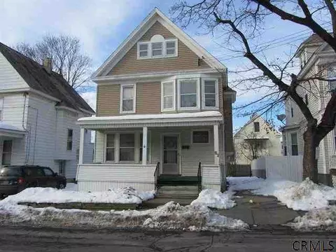51 Spruce St, Schenectady, NY 12304 photo 1