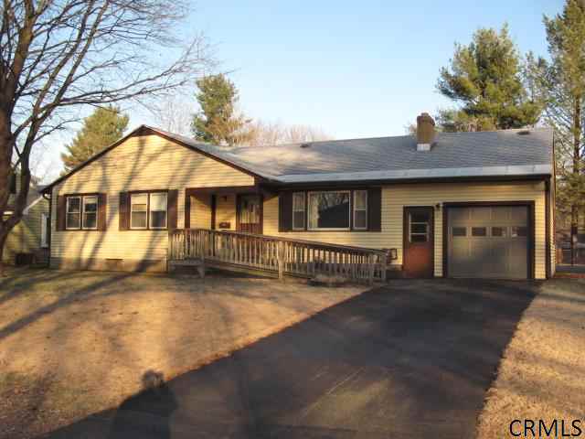 21 Cedar La, Schenectady, NY 12302 photo 1